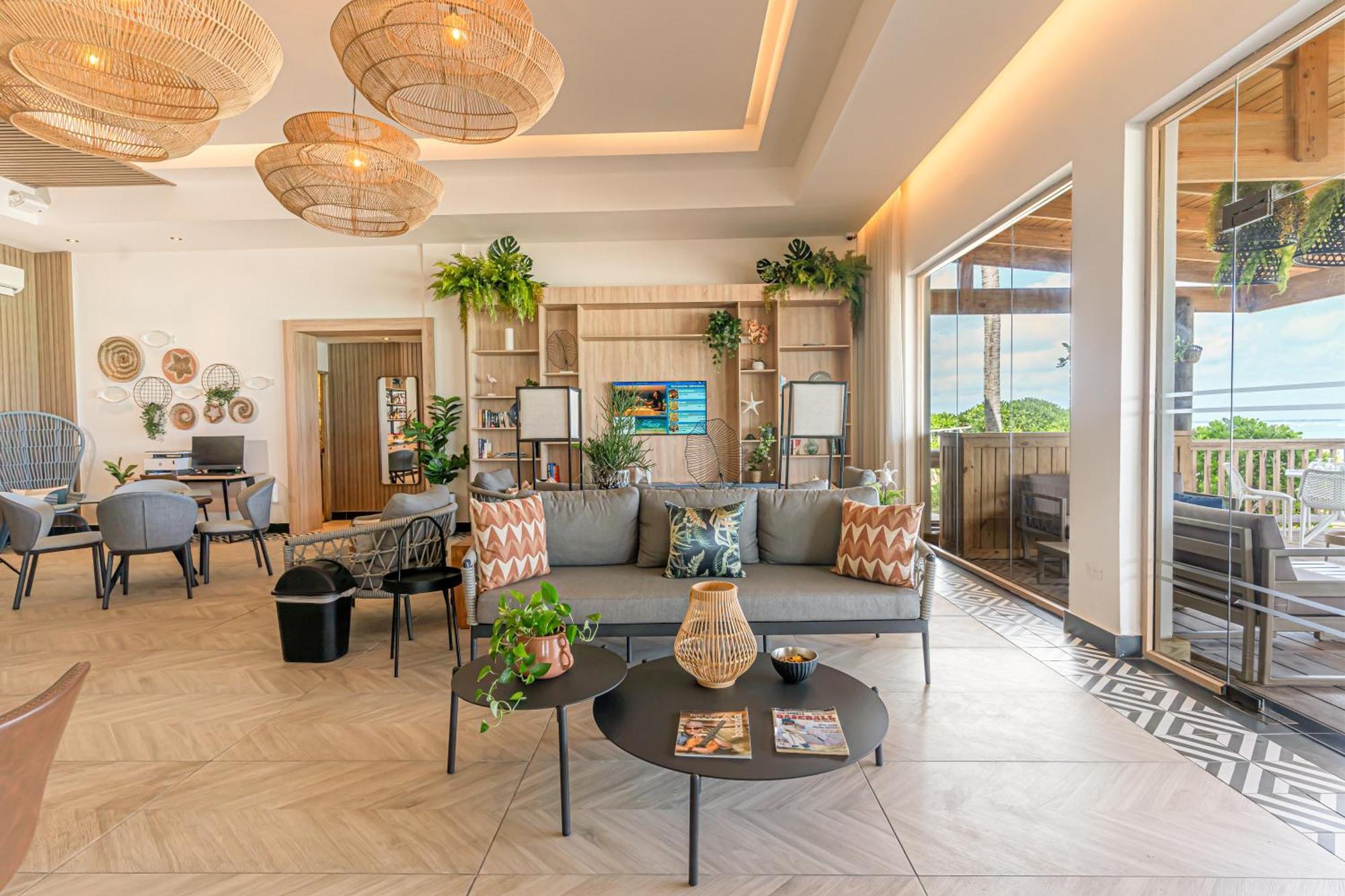 Ocean Blue & Sand Beach Resort 5*