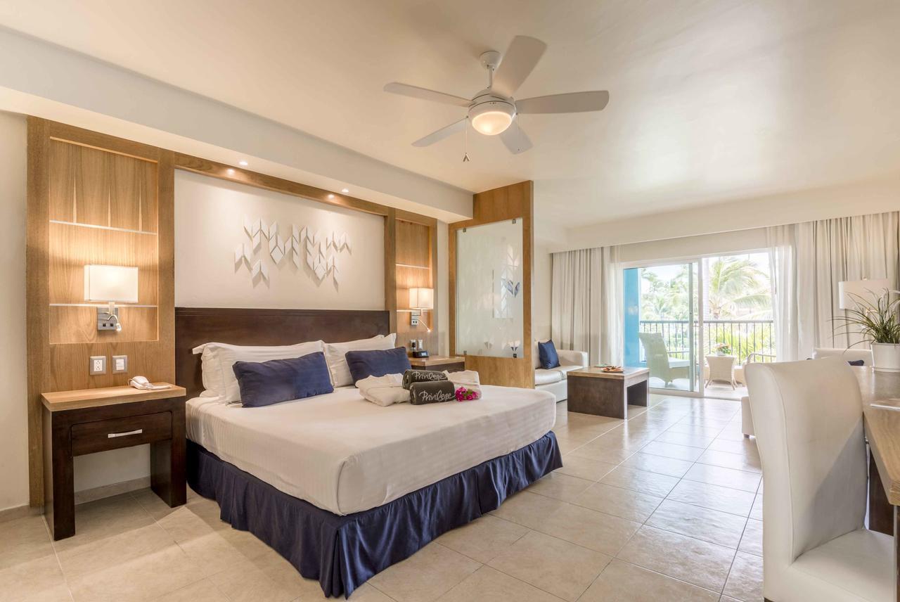 Ocean Blue & Sand Beach 5* Punta Cana