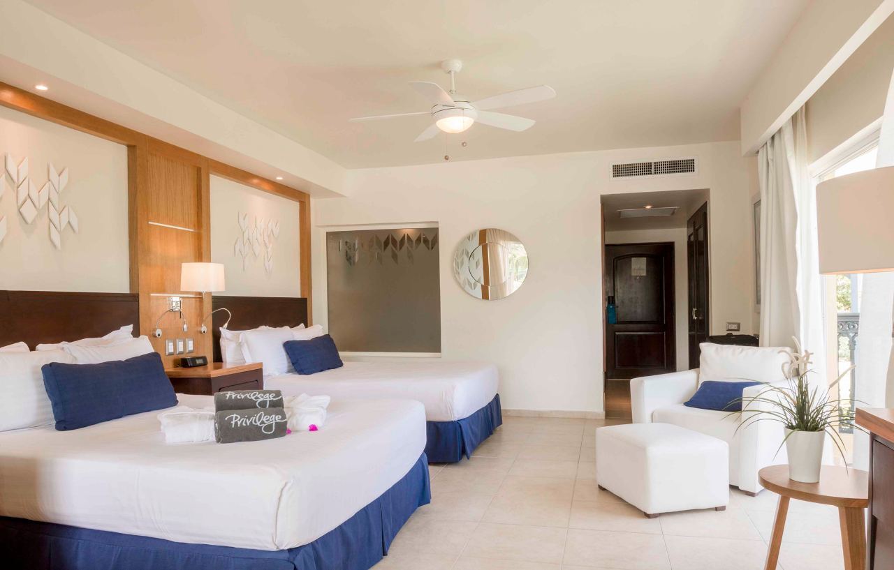 Ocean Blue & Sand Beach Resort 5*